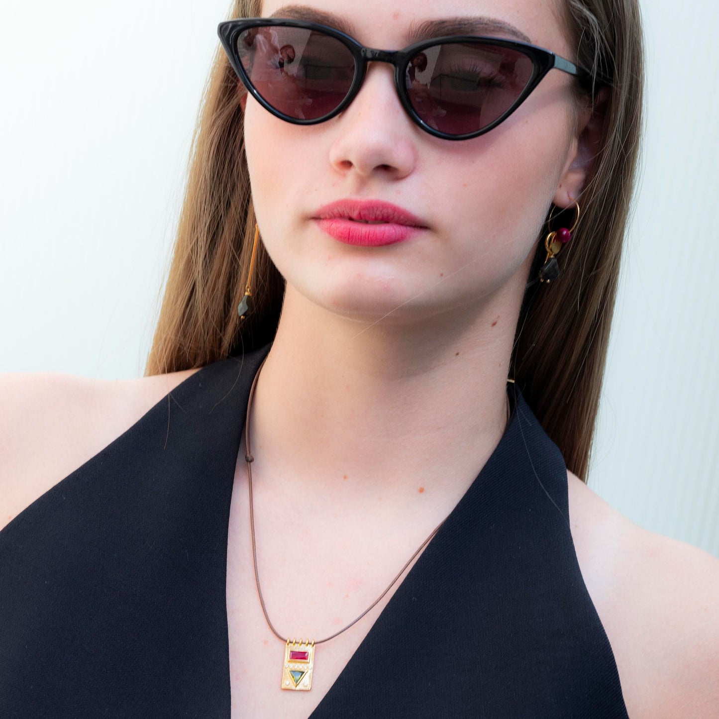AVA - COLLIER