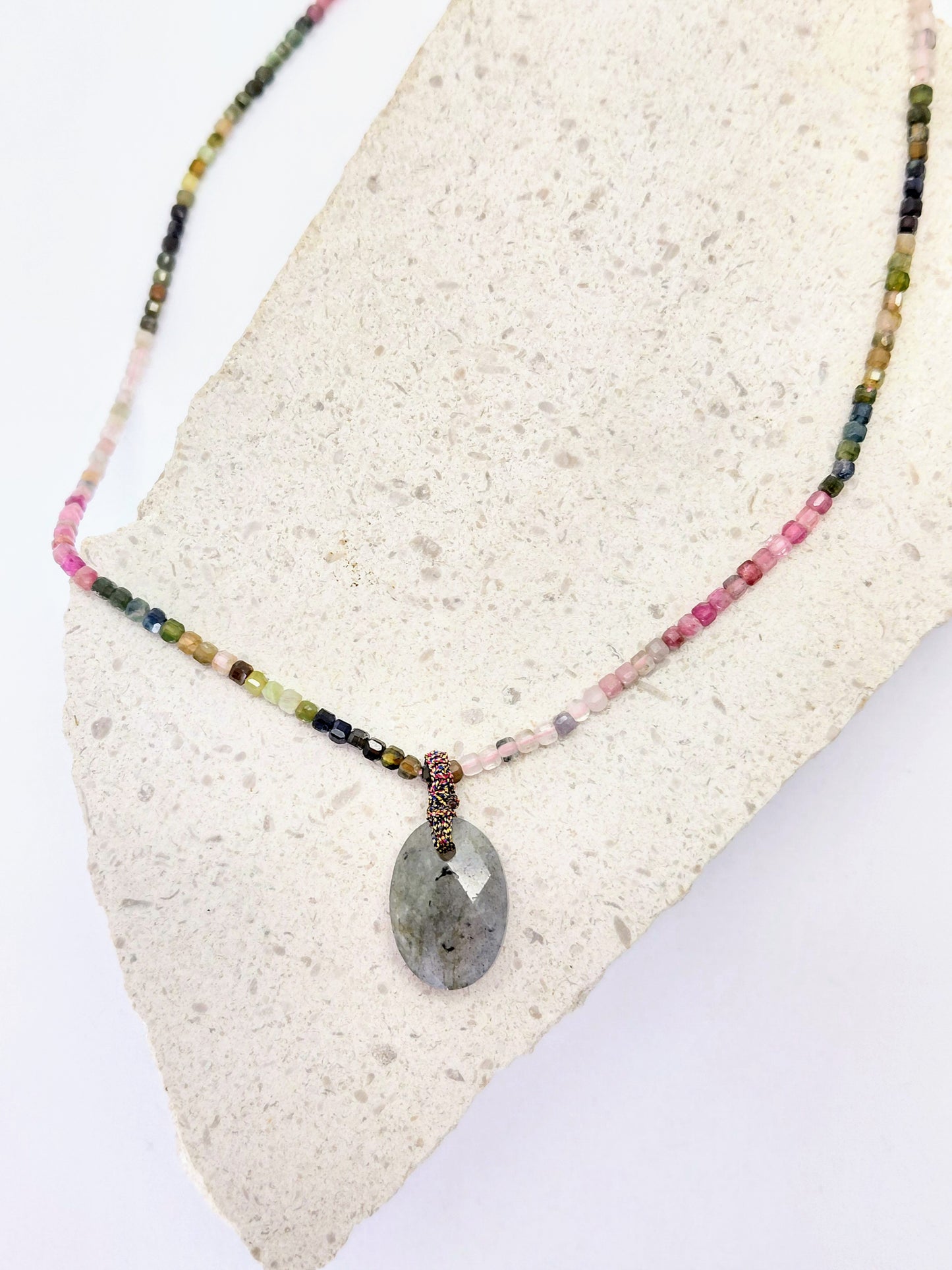 CLYDE - NECKLACE
